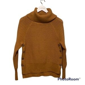 Rachel Ashwell Tan turtle neck thick knit button front sweater | Size Small